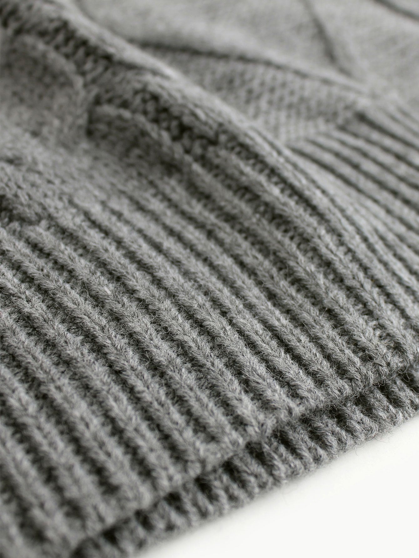 Amélie V-Neck Knit Vest – Timeless Chic Edition