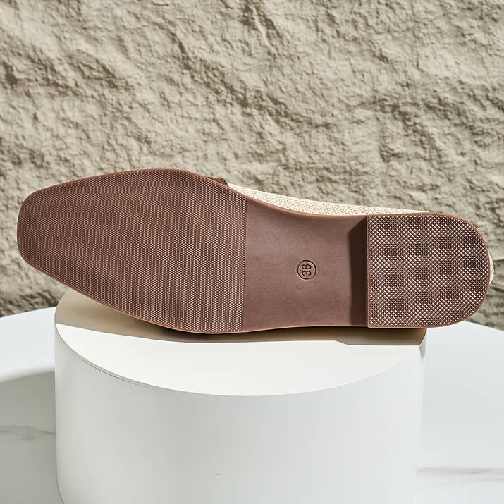 Serene Vintage Loafers – Sleek Style with Snakeskin Accents