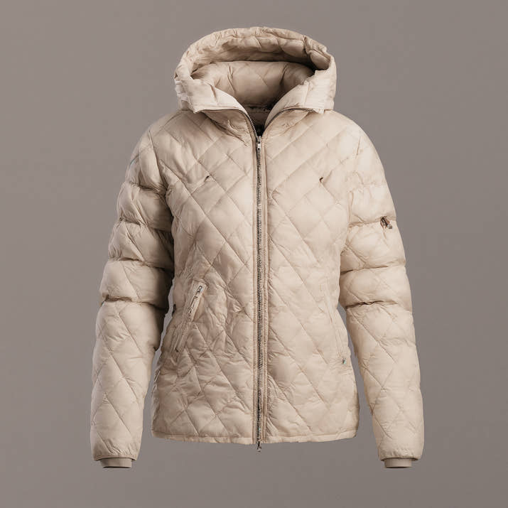 Aurora Quilted Hooded Jacket – Autumn Elegance