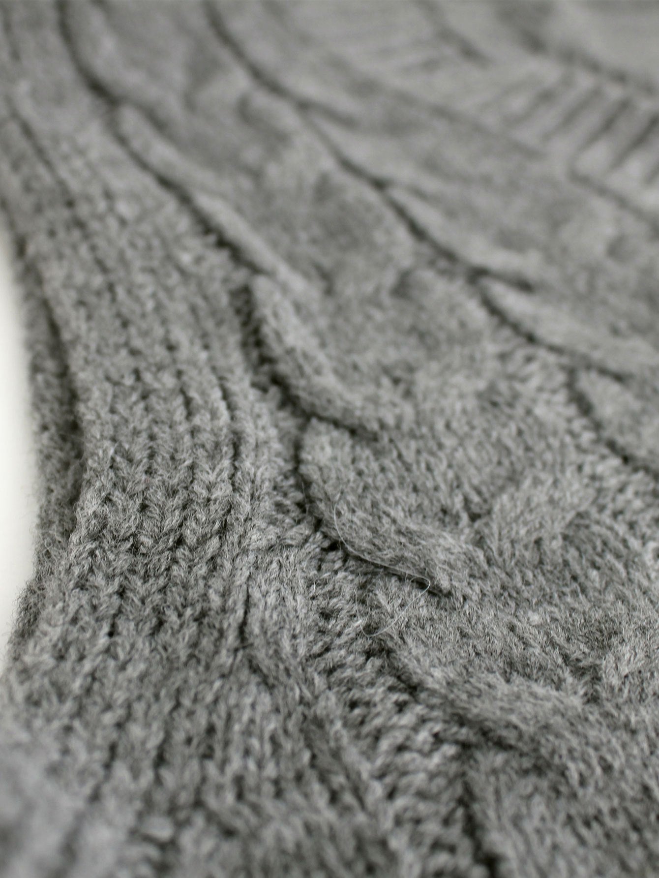 Amélie V-Neck Knit Vest – Timeless Chic Edition