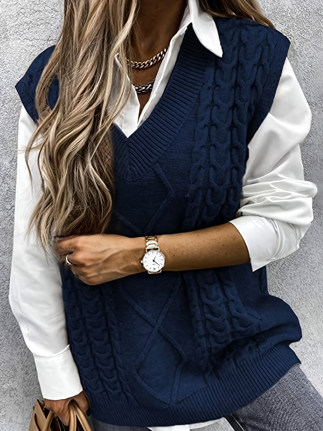 Amélie V-Neck Knit Vest – Timeless Chic Edition