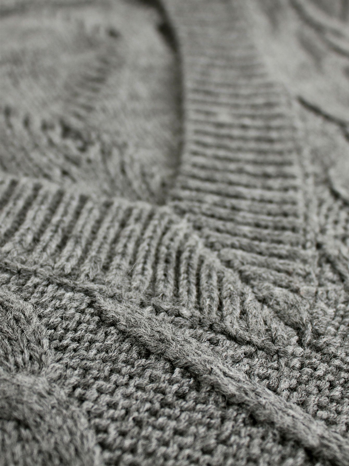 Amélie V-Neck Knit Vest – Timeless Chic Edition